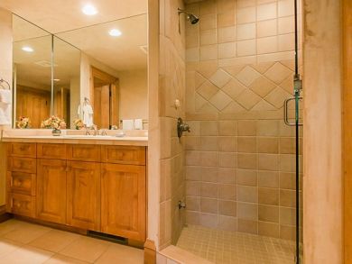 A Snowmass Four Bedrooms Rental with Great Views Available ! A Snowmass Four Bedrooms Rental with Great Views Available !